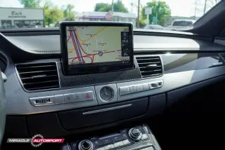2013 AUDI S8