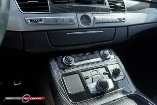 2013 AUDI S8