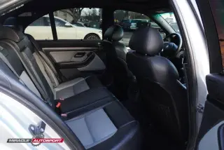 2000 BMW M5