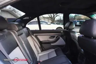 2000 BMW M5