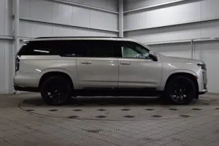 2024 CADILLAC Escalade ESV