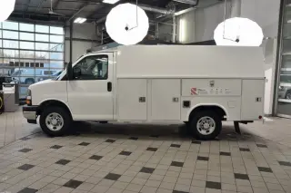 2025 Chevrolet Express Cutaway 3500