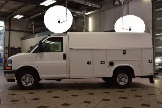 2025 Chevrolet Express Cutaway 3500