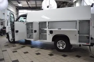 2025 Chevrolet Express Cutaway 3500
