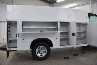 2025 Chevrolet Express Cutaway 3500