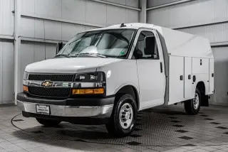 2025 Chevrolet Express Cutaway 3500