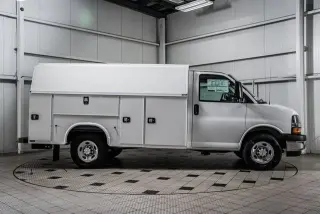 2025 Chevrolet Express Cutaway 3500