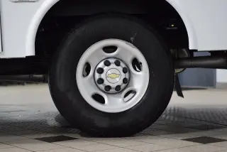 2025 Chevrolet Express Cutaway 3500