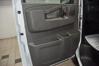 2025 Chevrolet Express Cutaway 3500