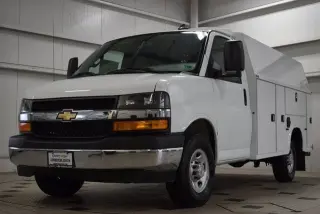 2025 Chevrolet Express Cutaway 3500