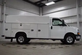 2025 Chevrolet Express Cutaway 3500