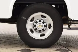 2025 Chevrolet Express Cutaway 3500