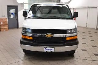 2025 Chevrolet Express Passenger