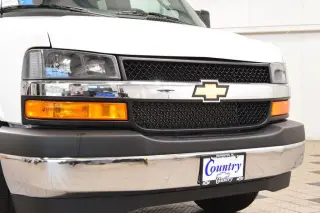 2025 Chevrolet Express Passenger