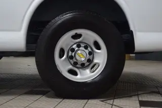 2024 Chevrolet Express Passenger 3500