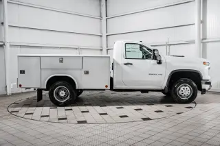 2025 Chevrolet Silverado 3500 HD Chassis Cab