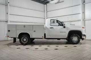 2025 Chevrolet Silverado 3500 HD Chassis Cab