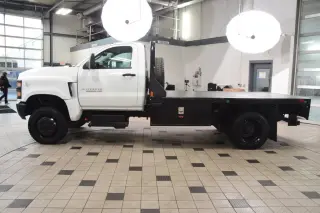 2023 Chevrolet Silverado 5500 HD