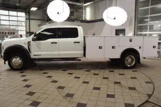 2024 Ford Super Duty F-550 DRW