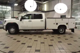 2026 GMC Sierra 3500 HD Chassis Cab