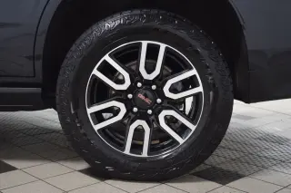 2024 GMC Yukon