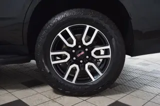 2024 GMC Yukon