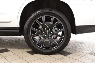 2024 GMC Yukon