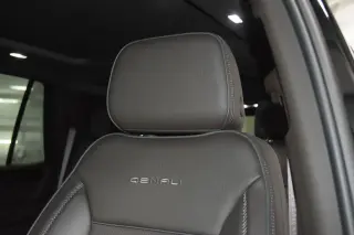 2024 GMC Yukon
