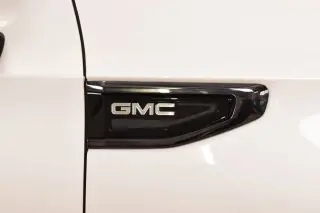 2024 GMC Yukon