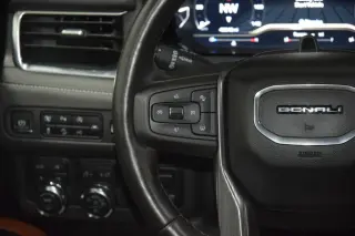2023 GMC Yukon