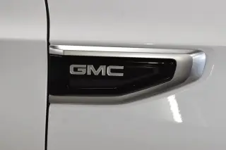 2024 GMC Yukon XL