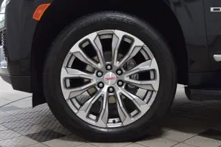 2024 GMC Yukon XL