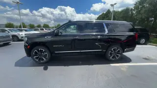 2023 GMC Yukon XL