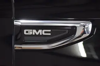 2023 GMC Yukon XL