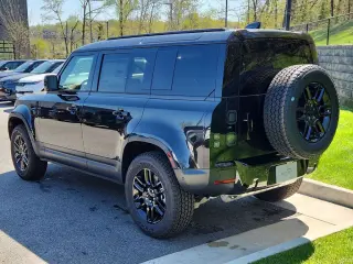 2026 Land Rover Defender 110
