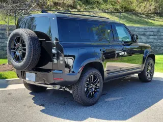 2026 Land Rover Defender 110