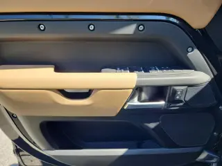 2026 Land Rover Defender 110