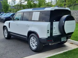2026 Land Rover Defender 110