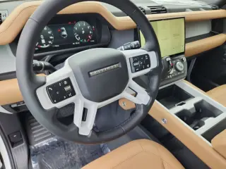 2026 Land Rover Defender 110
