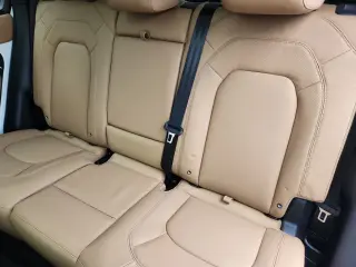 2026 Land Rover Defender 110