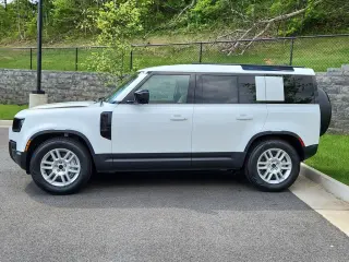 2026 Land Rover Defender 110