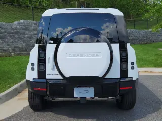 2026 Land Rover Defender 110
