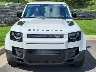 2026 Land Rover Defender 110