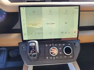 2026 Land Rover Defender 110
