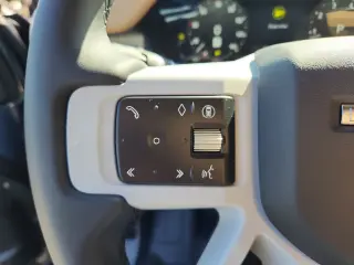 2026 Land Rover Defender 110