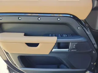 2026 Land Rover Defender 110