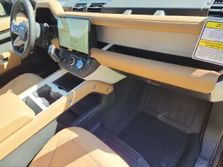 2026 Land Rover Defender 110