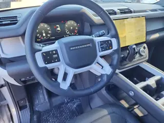 2026 Land Rover Defender 110
