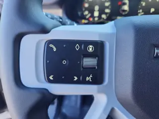 2026 Land Rover Defender 110