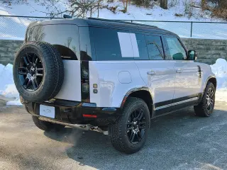 2026 Land Rover Defender 110